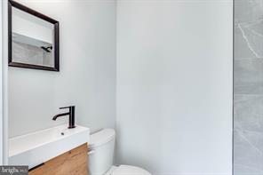 Photo - 4242 Pine St