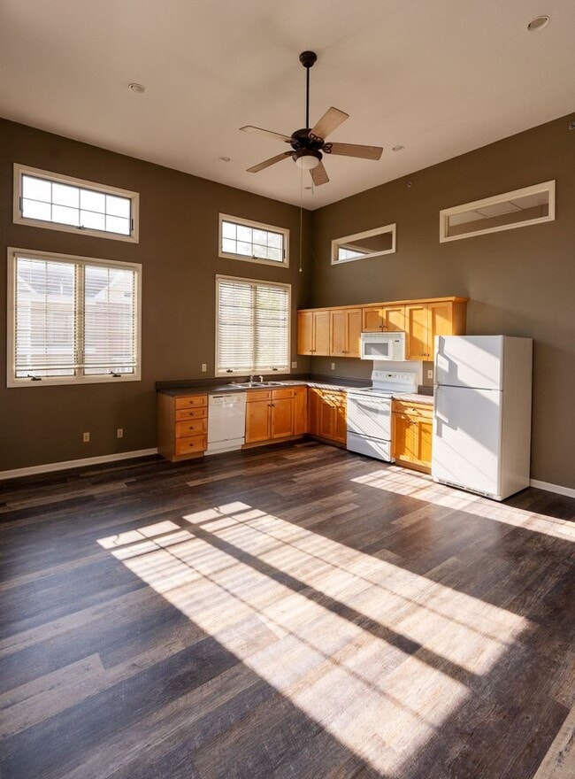 Photo - 1BR/1BA, Cherry Hill, Upscale Loft with Balcony! Unit 201