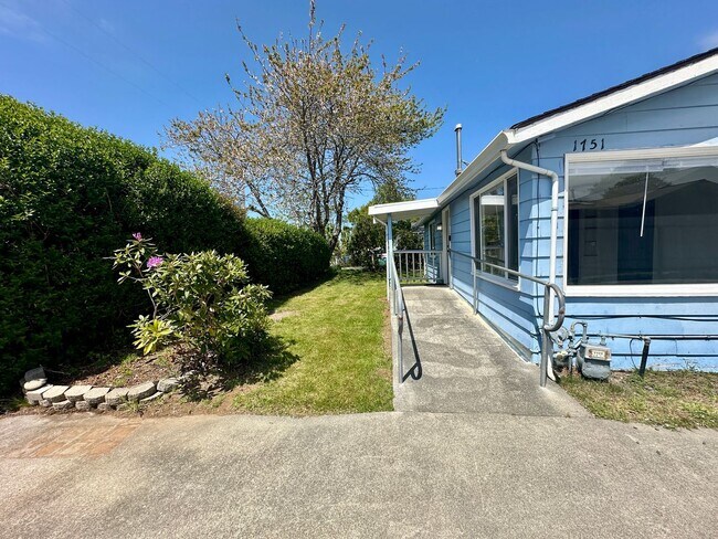 Photo - Fresh & Spacious 4 Bed / 2 Bath Home on Oversized Lot – McKinleyville - $2650