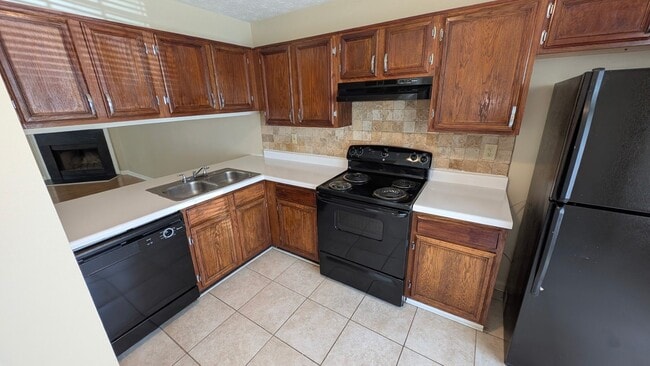 Photo - 3909 Meadow Creek Dr