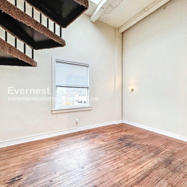 Photo - 525 E Grace St Unidad 102