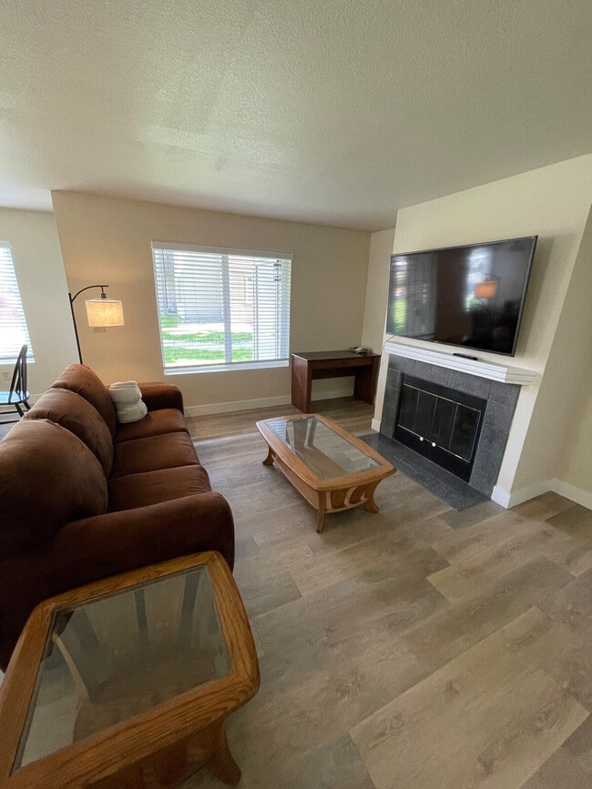 Photo - 604 N Columbia Center Blvd Unidad SI ID1324047P