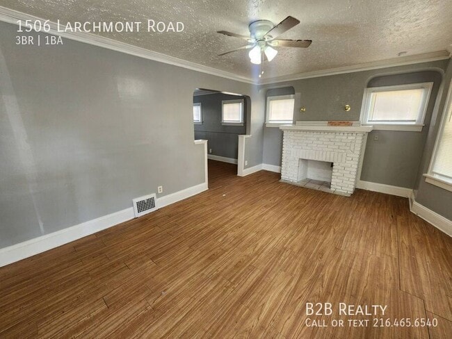 Photo - 1506 Larchmont Rd