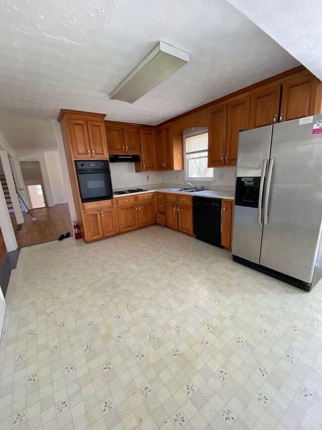 Photo - 4 Bedroom Home in Norcross  --Coming Soon!!!!