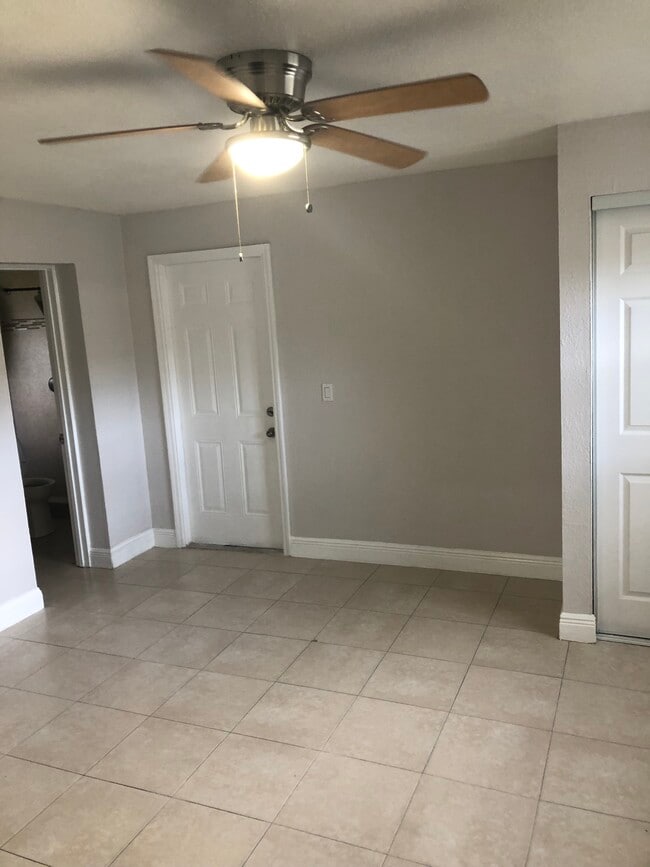 Photo - 5317 NW 18th Ct Unit 5317