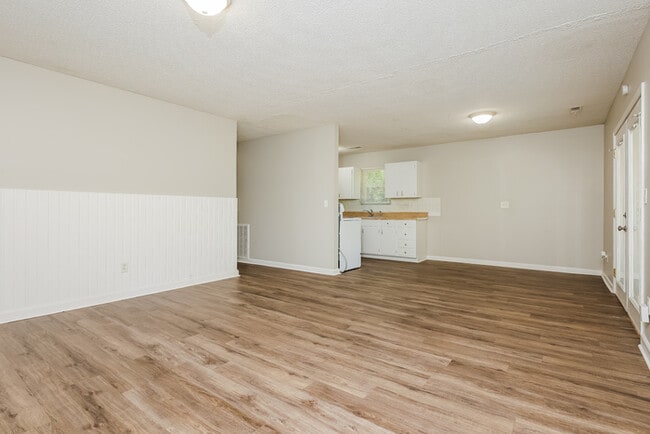 Photo - 512 Old Fort Dr