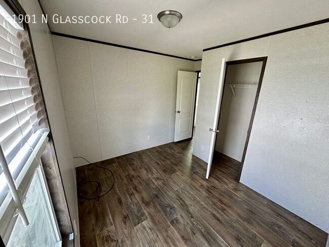 Photo - 1901 N Glasscock Rd