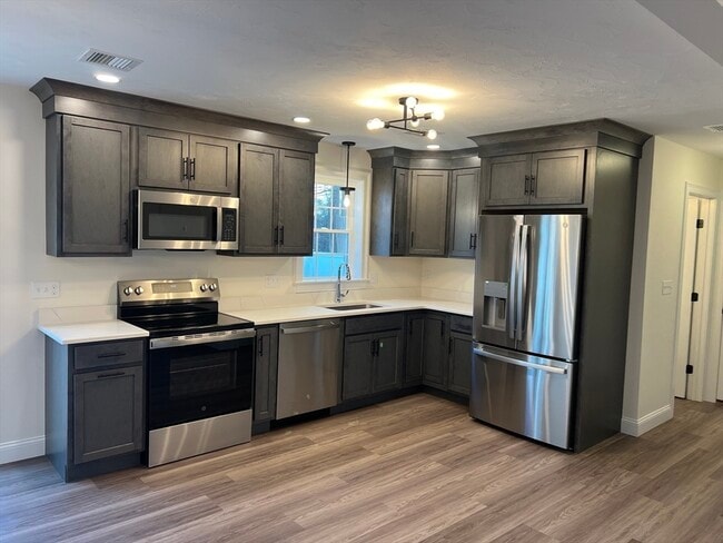 Photo - 2 Hummingbird Path