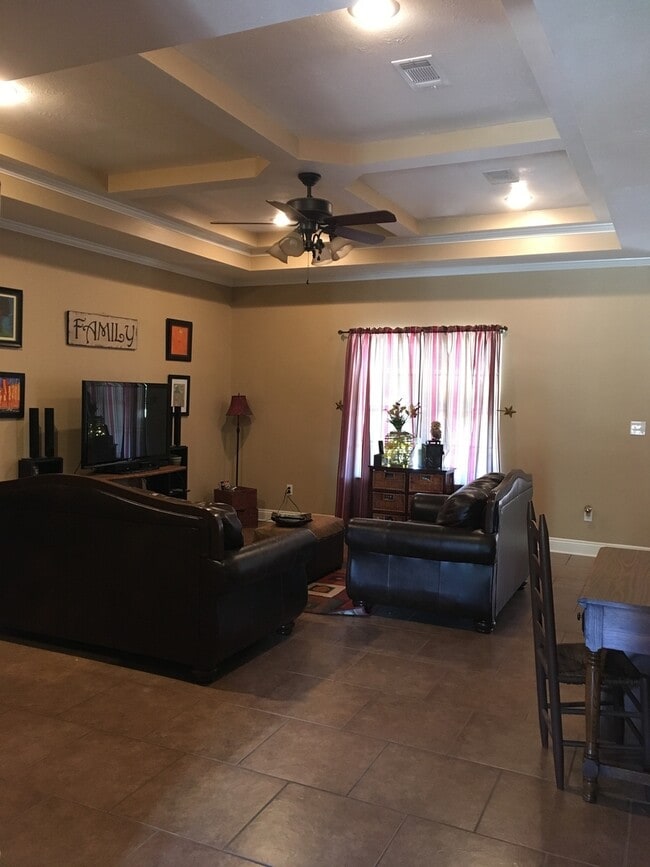 Photo - 235 Golden Lantern Rd