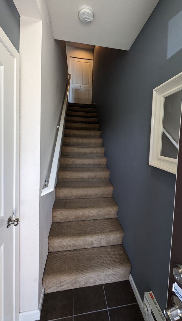 Photo - North Lynnwood Spacious Townhome with 2 car garage