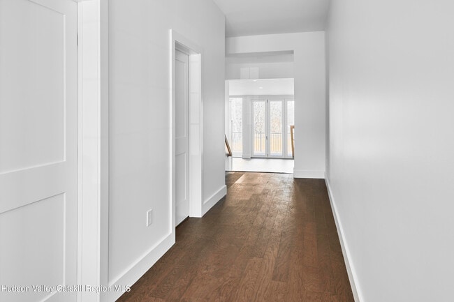 Photo - 72-74-74 Green St
