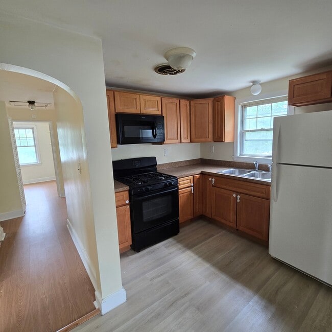 Photo - 155 Glenwood Ave Unit 2