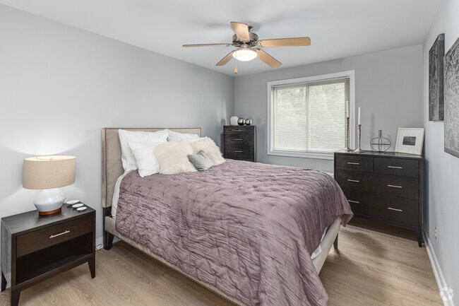 Photo - Monticello Falls Church