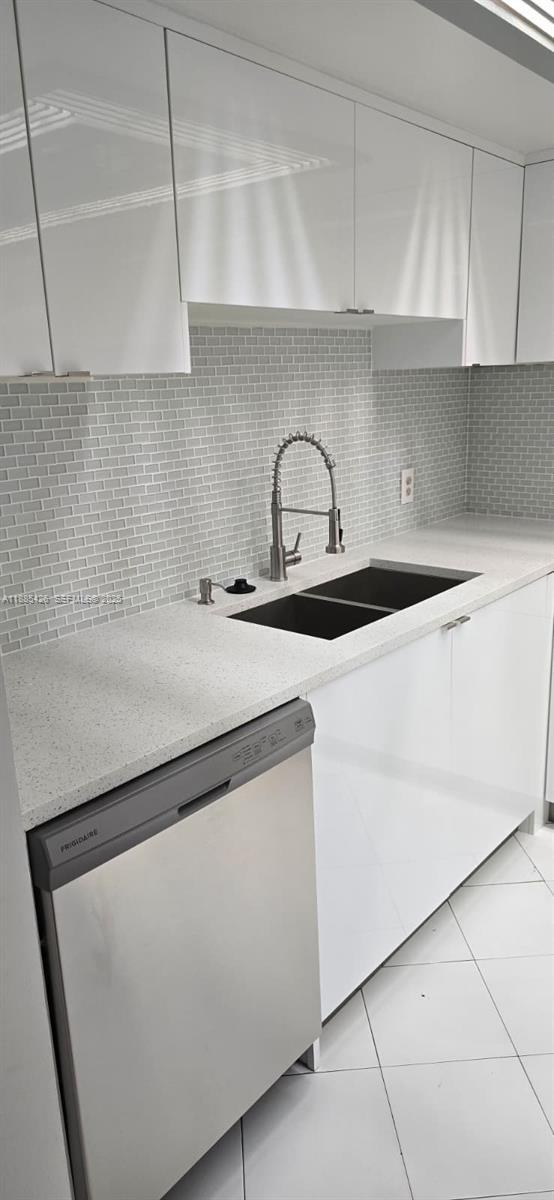 Photo - 2843 S Bayshore Dr Unidad 3A