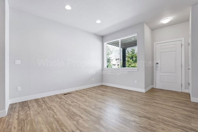 Photo - 5829 N Beeler St