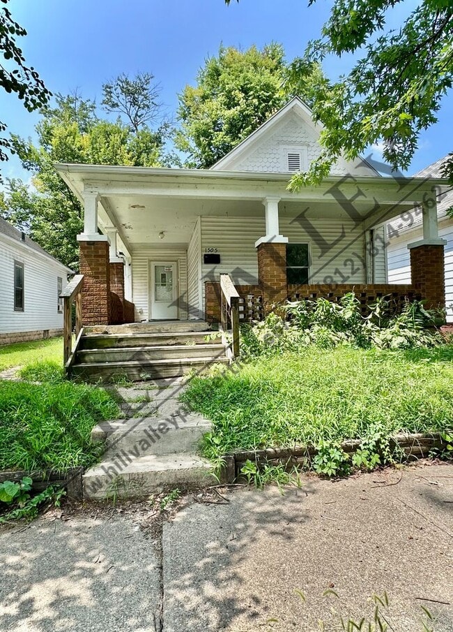 Building Photo - 1505 S 10th St