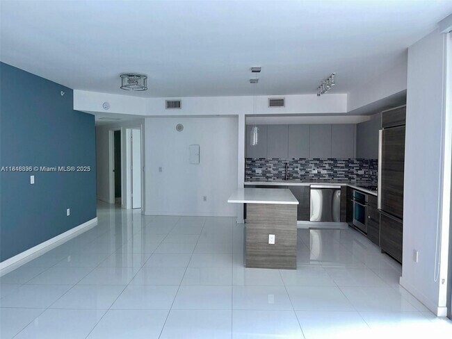 Building Photo - 1100 S Miami Ave Unit 1210 Rental