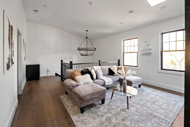 Photo - 19 Shirley Rd Unit 19