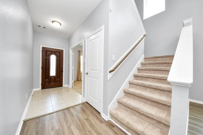 Photo - 4919 Fairwater Ct