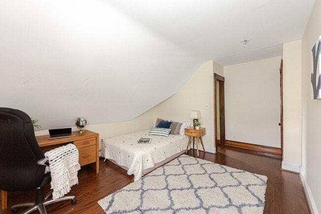 Photo - 90 Francis St Unit D