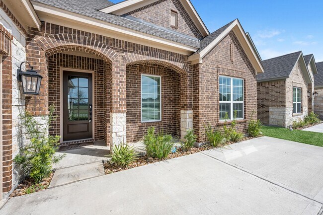 Photo - 2135 Tioga Vw Dr