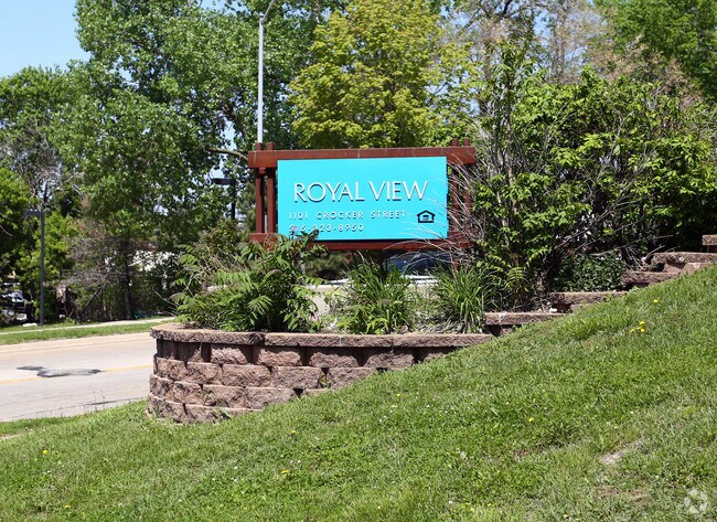 Photo - Royal View Manor