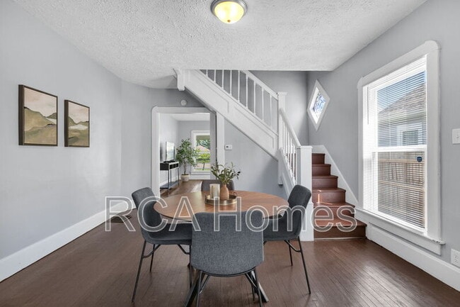 Photo - 1011 E Raymond St