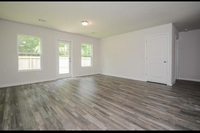 Photo - 15717 Del Norte Dr