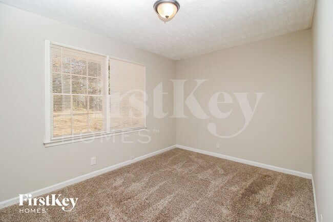 Photo - 2030 Chestnut Hill Cir