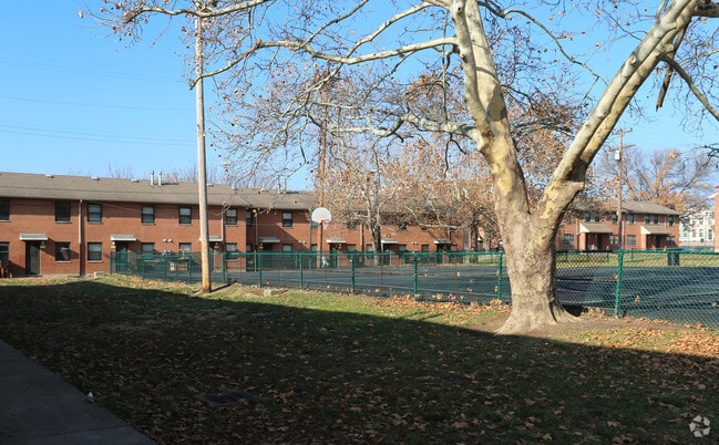 Photo - Stanley Rowe Towers and Townhomes
