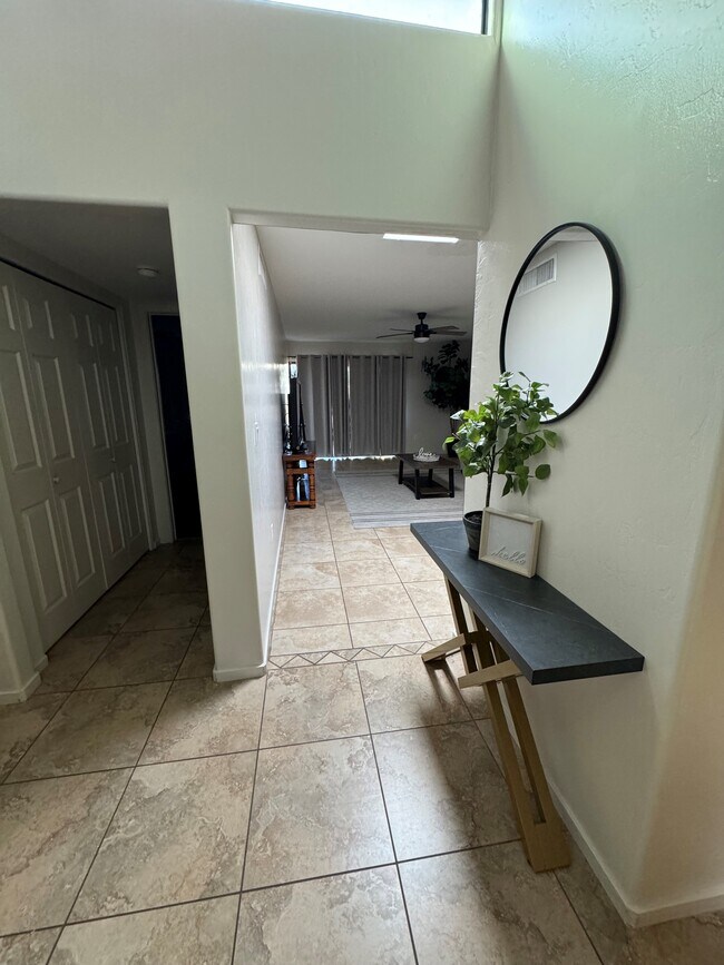 Photo - 650 E Camino Alteza