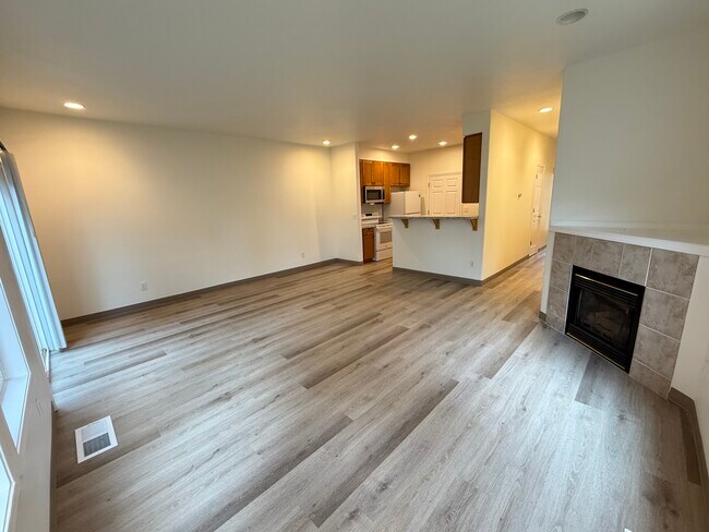 Photo - 3277 NE 14th Ave