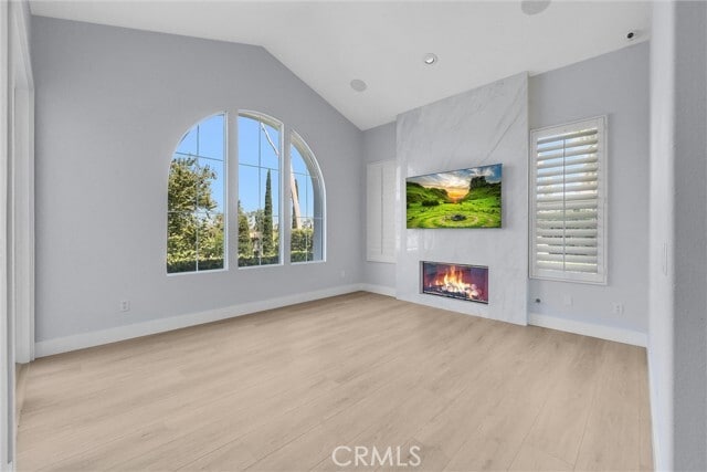 11 Roma Ct