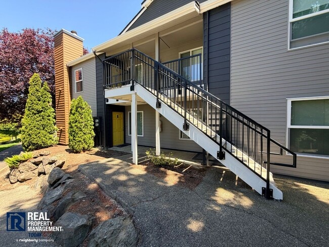 Photo - Charming 2-Bedroom Condo in Kent – Ground Floor Living with Modern Upgrades! Unit 21