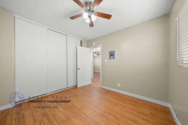 9320-9330 Elm Vista Dr.