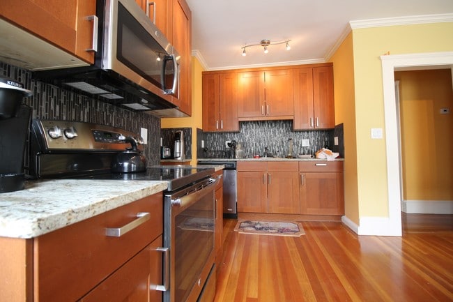 Photo - 136 Summer St Unit 2