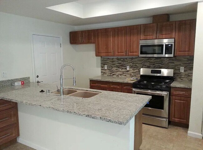 Photo - 2441-2449 Sierra Blvd. Unit 2447