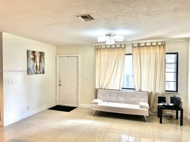 Photo - 9100 NW 35th Pl