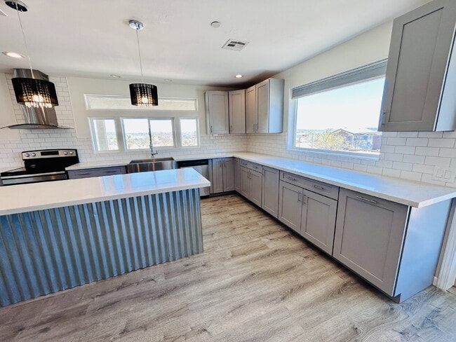Photo - Gorgeous 3 bd, 2.5 ba on 1 acre