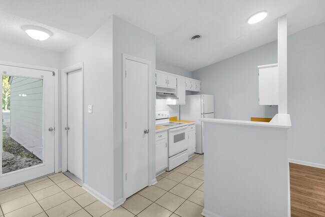 Photo - 1611 RaceTrack Rd