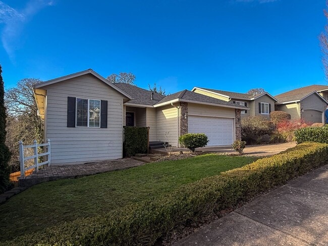 Building Photo - 703 Sitka Deer Ct NW