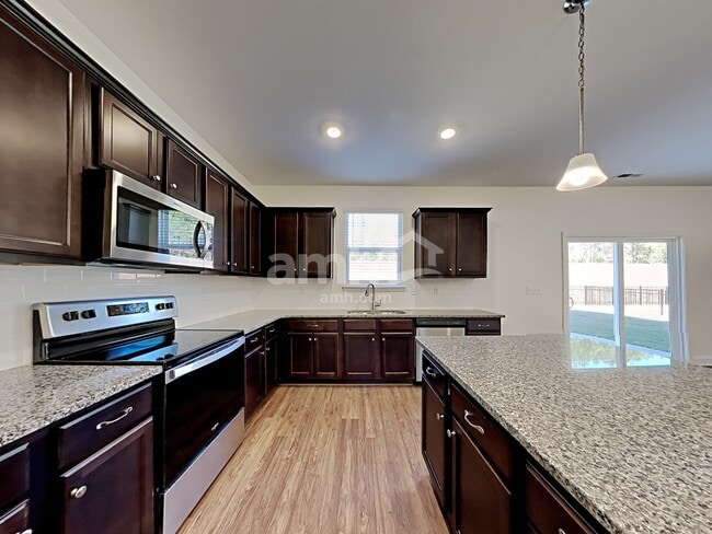 Photo - 1136 Bentley Pl