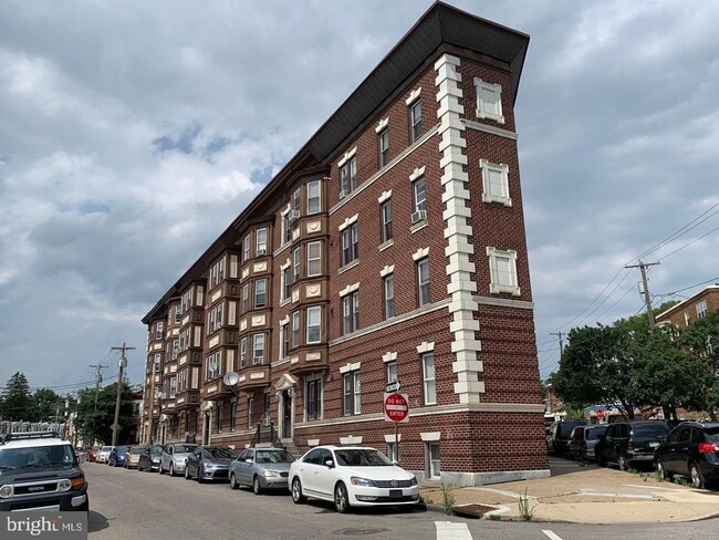 Photo - 530 King St Unit B6