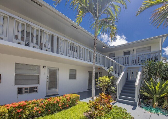 Photo - 212 N K St Lake Worth, FL 33460