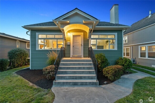 Building Photo - 4Bd/2Ba Seattle House