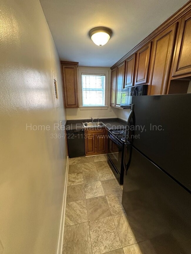 807 W End Blvd Unit C-4