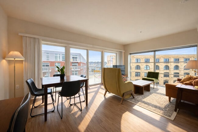 Photo - 1640 N Water St Unit SI ID1379033P