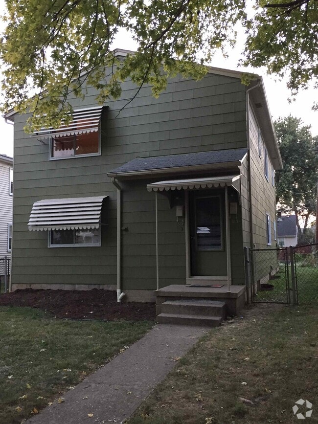 Building Photo - 815 Oxley Rd Unit 1 Rental