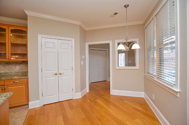 Photo - 986 Blakeley Walk