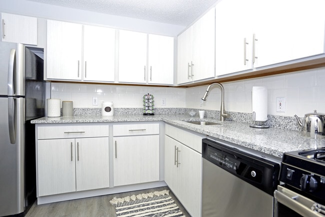 Photo - Suncrest Village